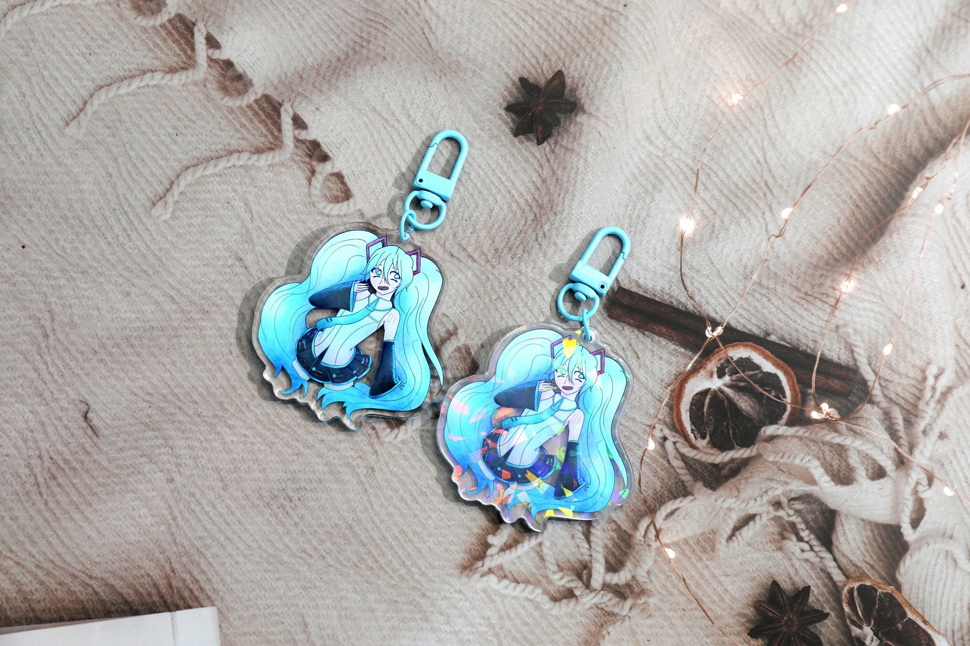 Vocaloid Hatsune Miku Holographic and Acrylic Keychain