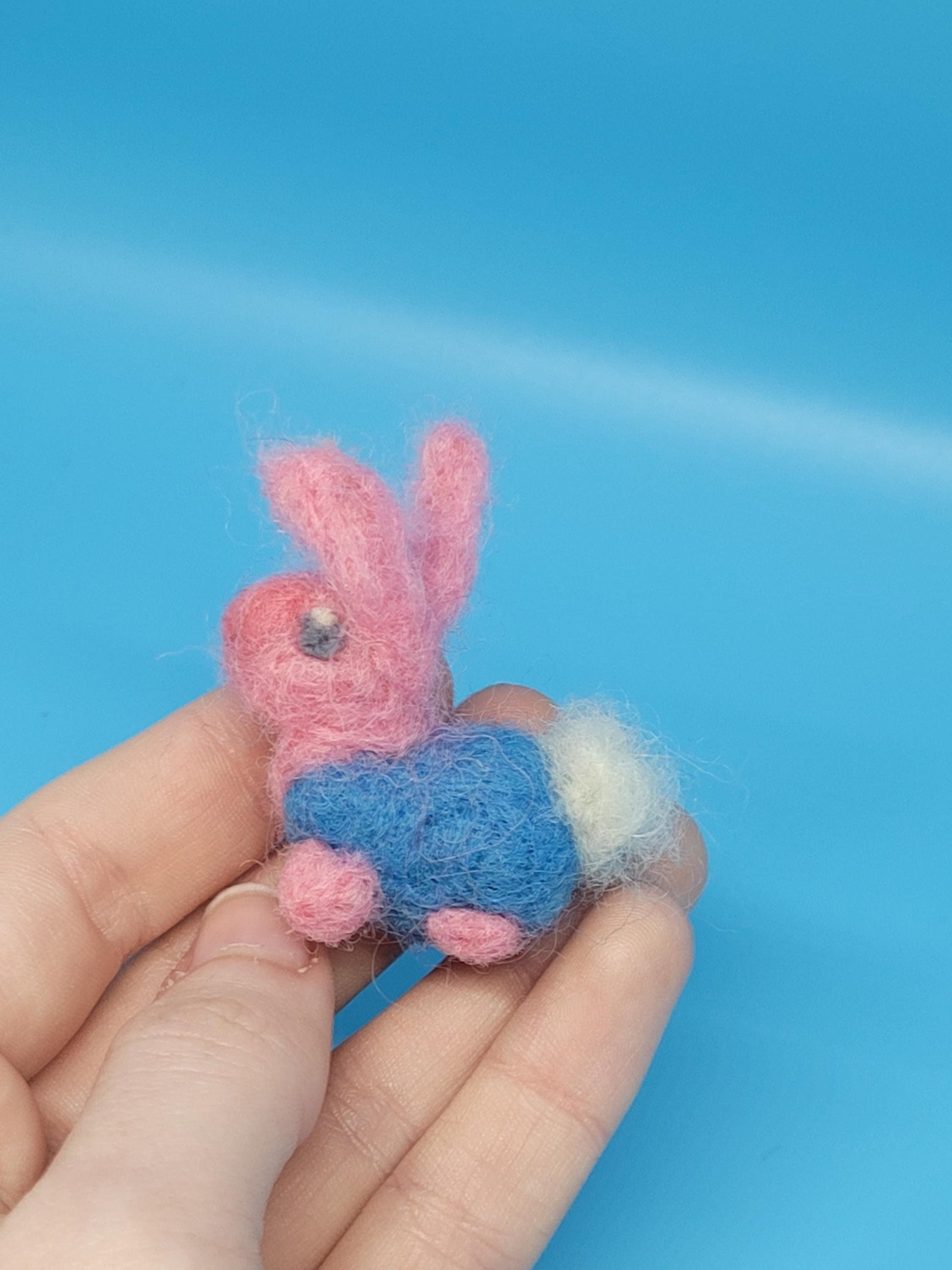 Needlefelt Colorful Bunny - Plush / Soft Sculpture