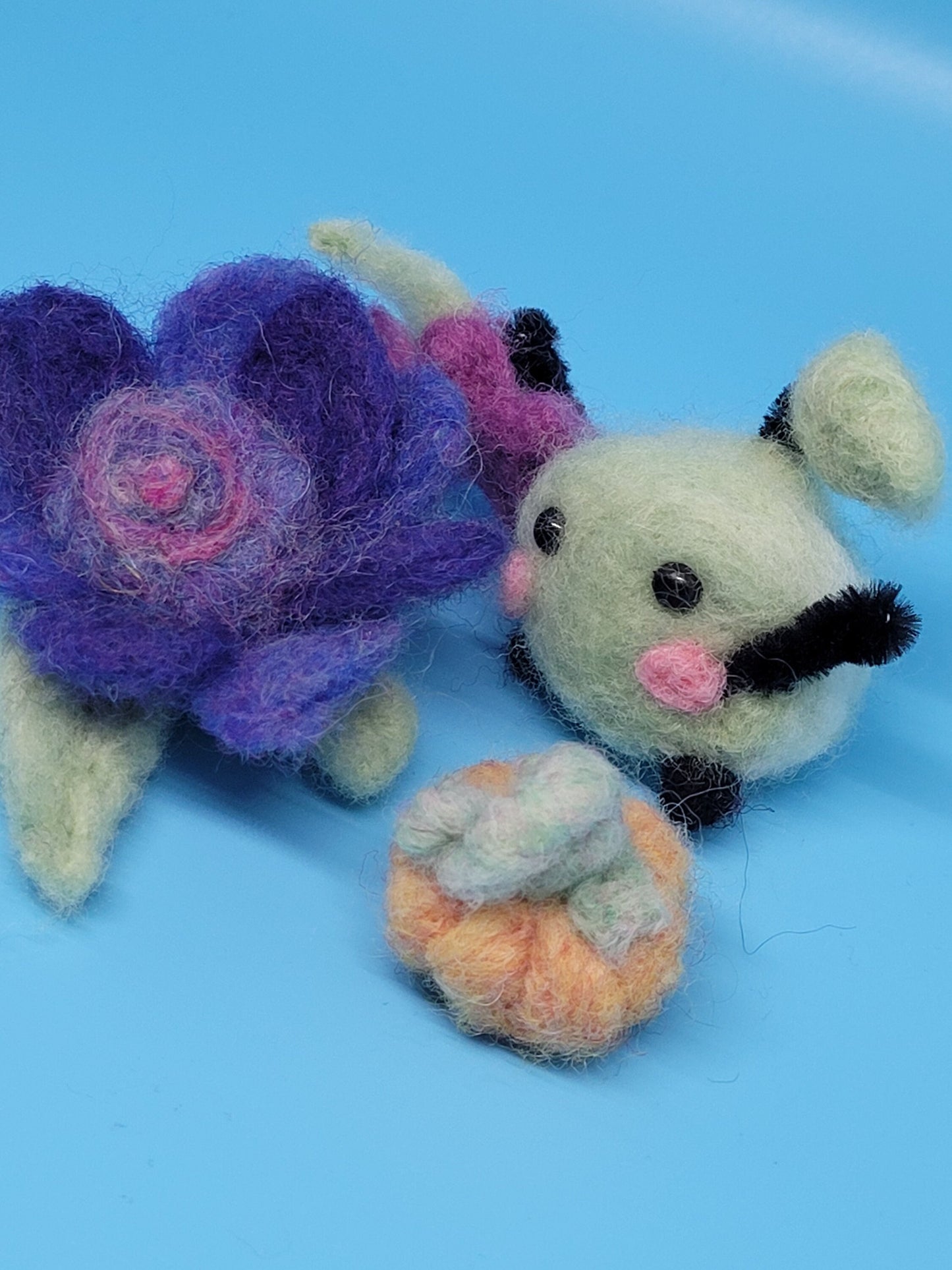 Needlefelt Blue Flower - Plush / Soft Sculpture