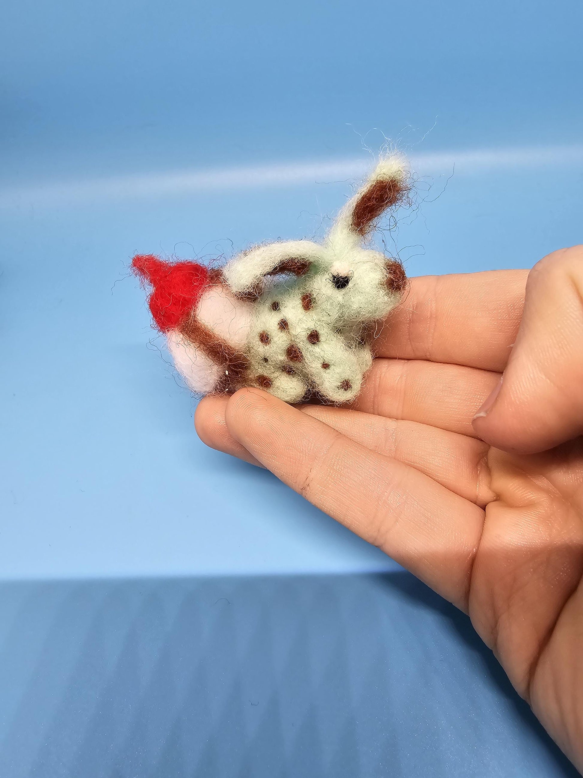 Needlefelt Dessert Bunny - Plush / Soft Sculpture