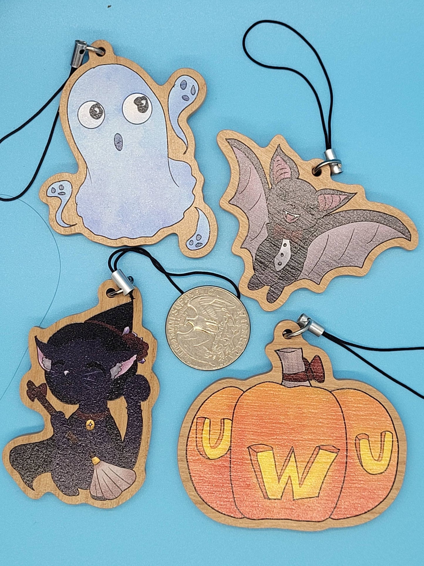 Cute Spooky Wooden Halloween Ornaments / Keychains