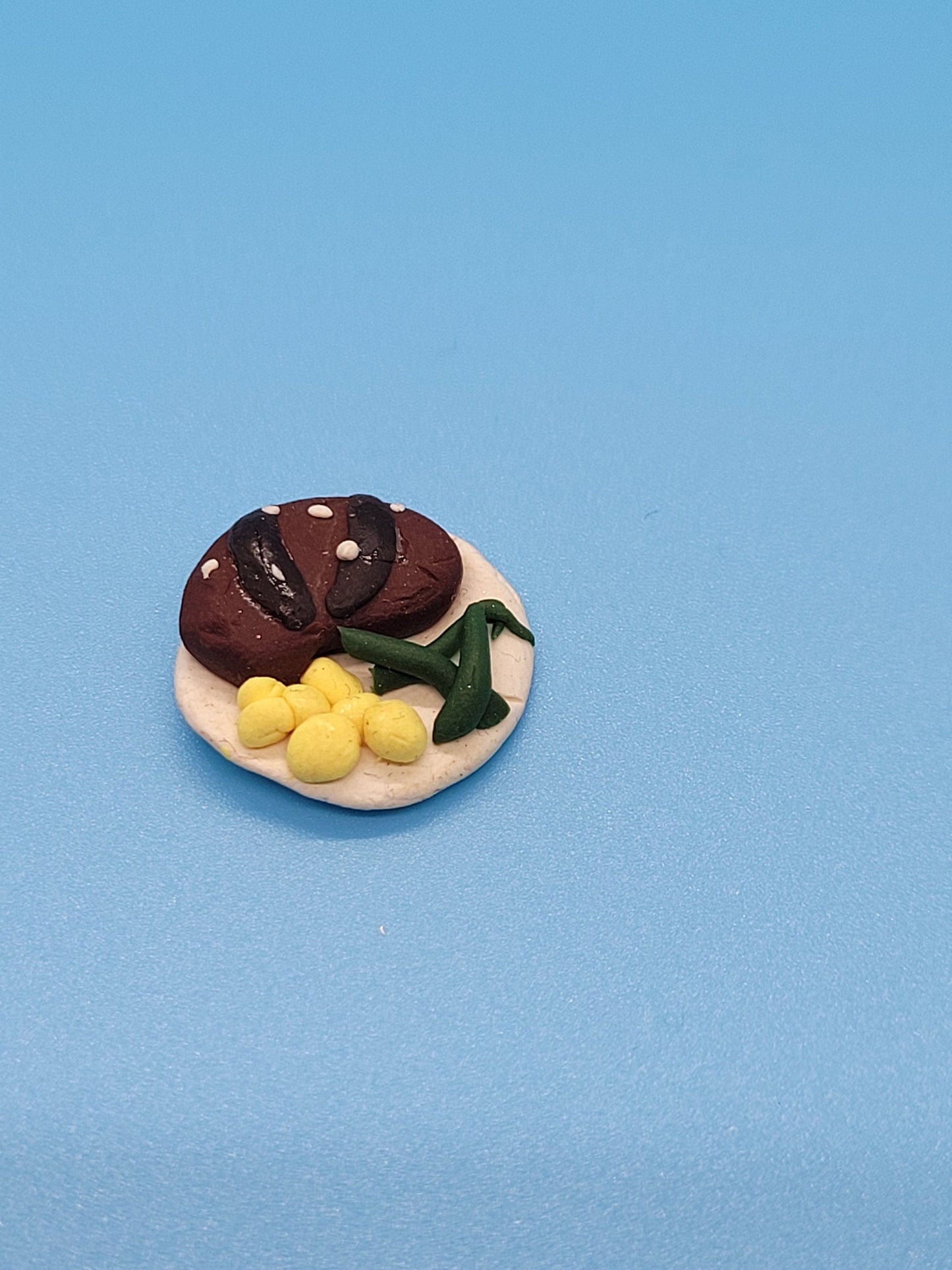Miniature Meals- DM for Customs!