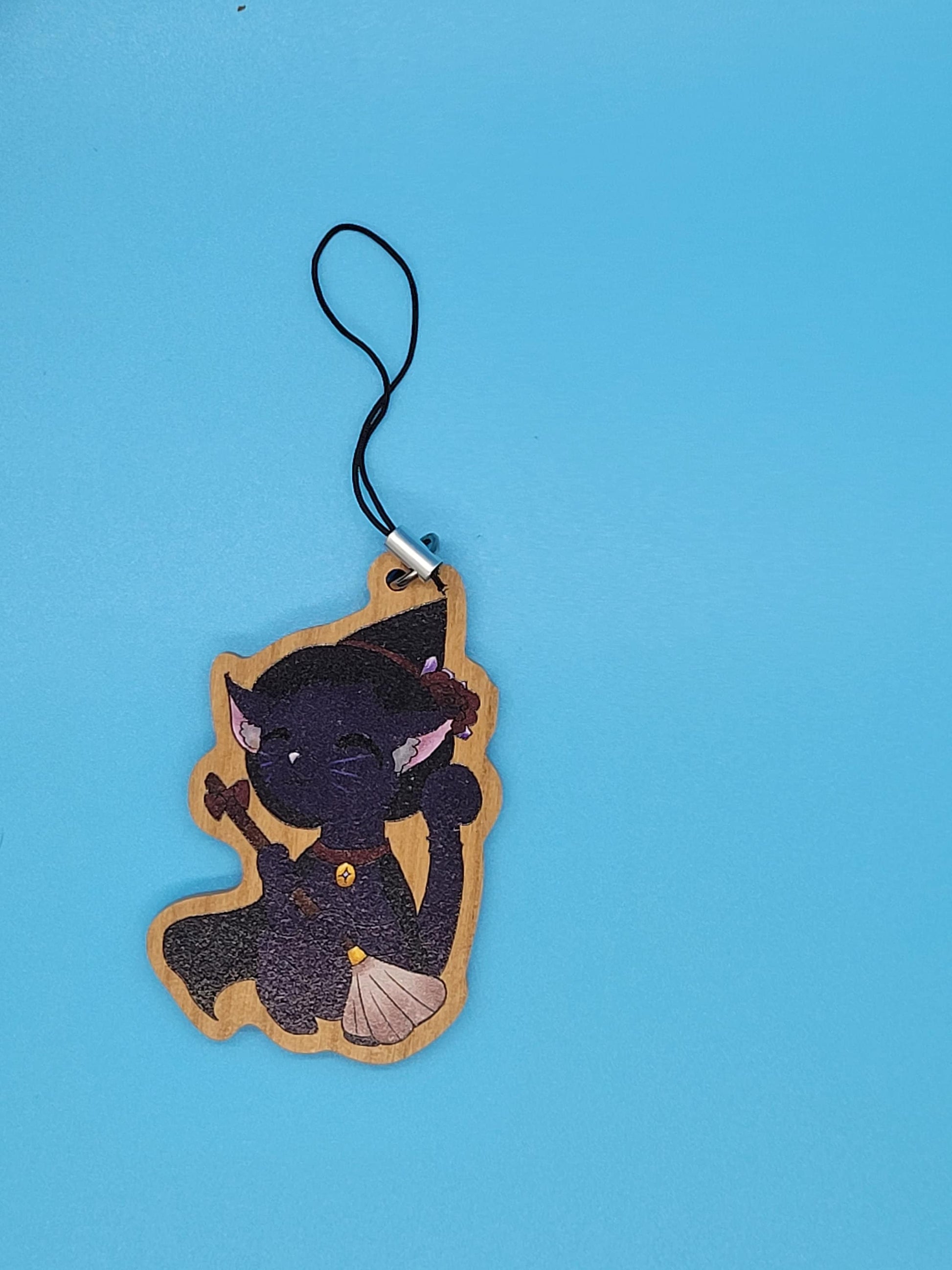 Cute Spooky Wooden Halloween Ornaments / Keychains